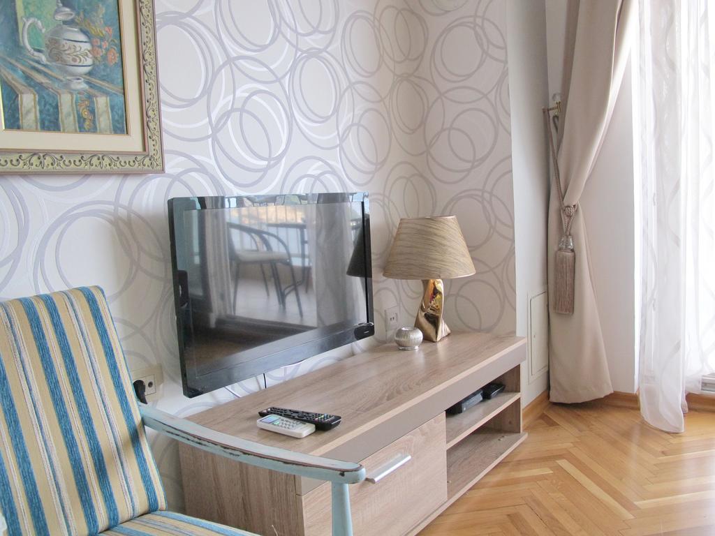Apartment Inspiration *
